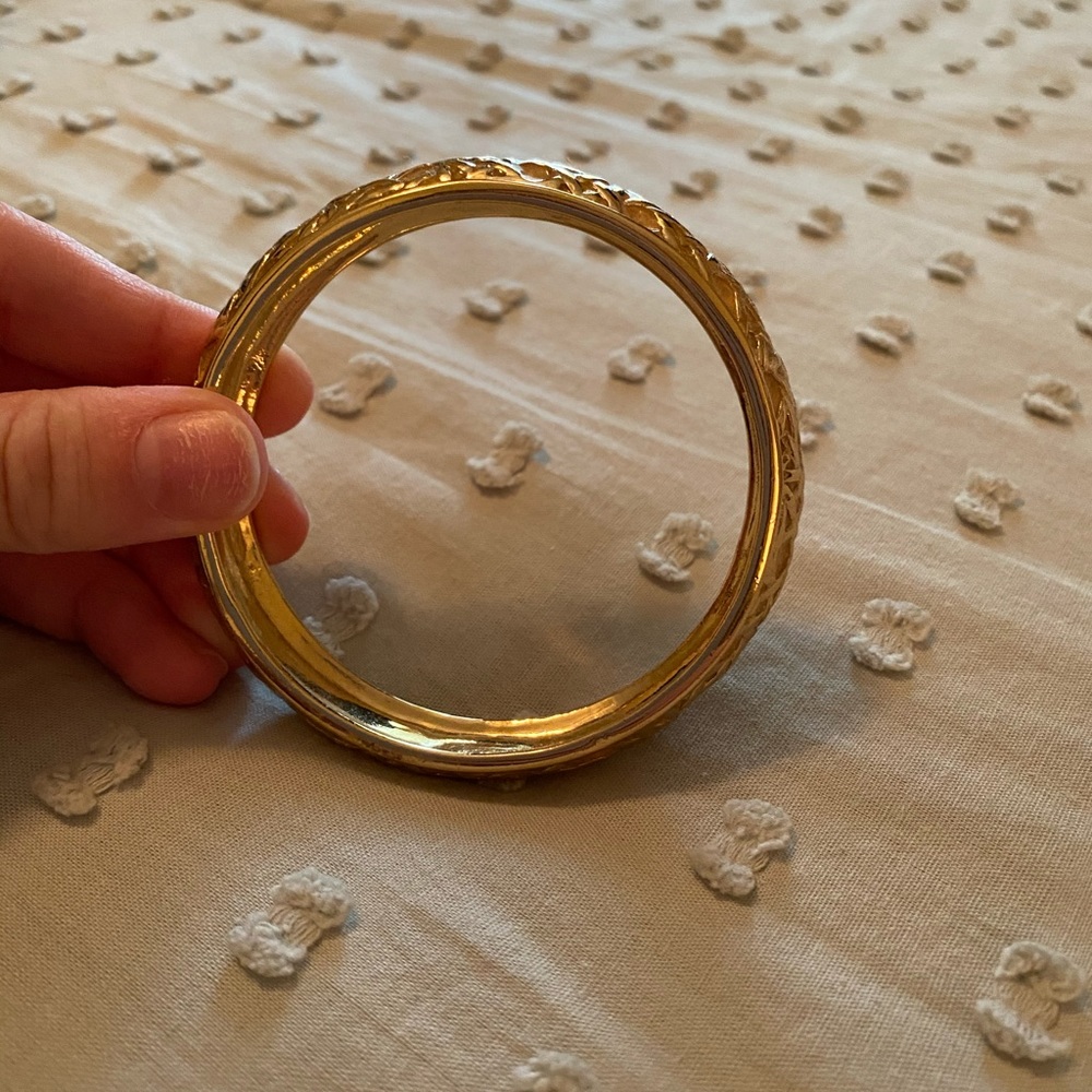Kate Spade gold bangle - Picture 2 of 7
